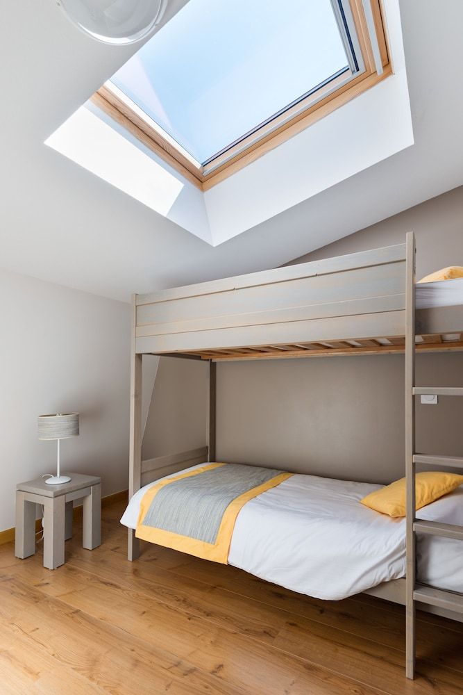 2 Bedroom Duplex or Cabin Apartment sleeps 8