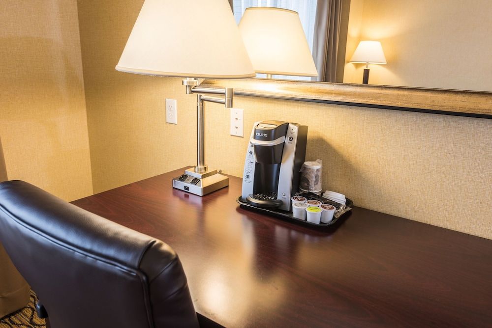 Glacier Peaks Hotel Standard Room, 2 Queen Beds, Non Smoking 3