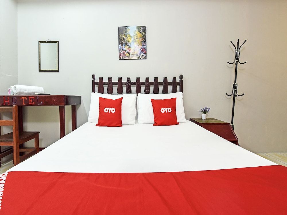 Deluxe Room, 1 Queen Bed