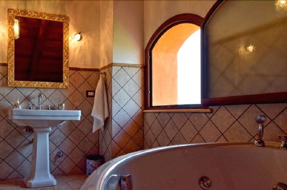 Dreams Valley B&B Apartment, 2 Bedrooms, Mountain View 11