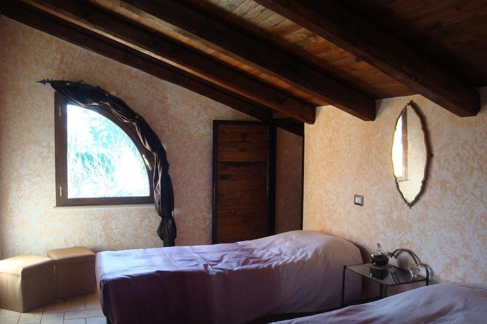 Dreams Valley B&B Apartment, 2 Bedrooms, Mountain View 20