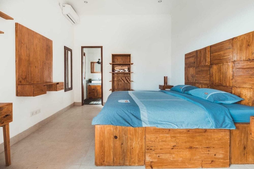 Luxury Studio Suite, 1 Bedroom, Garden View, Poolside