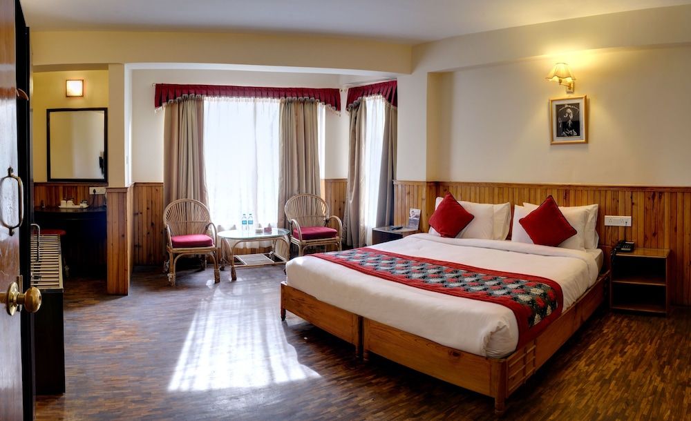 Summit Newa Regency Hotel & Spa Deluxe Room 4