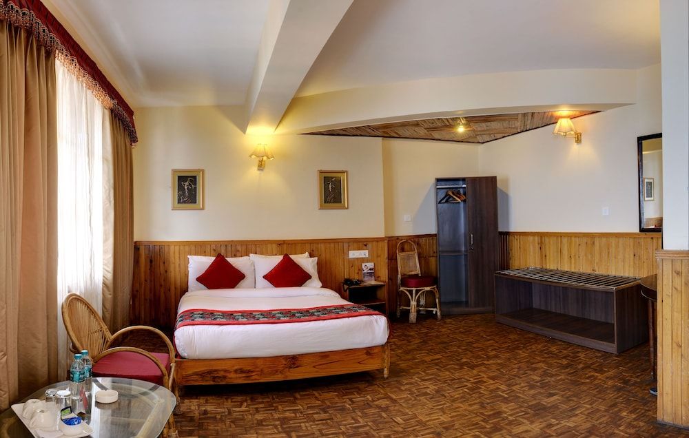 Summit Newa Regency Hotel & Spa Deluxe Room 3