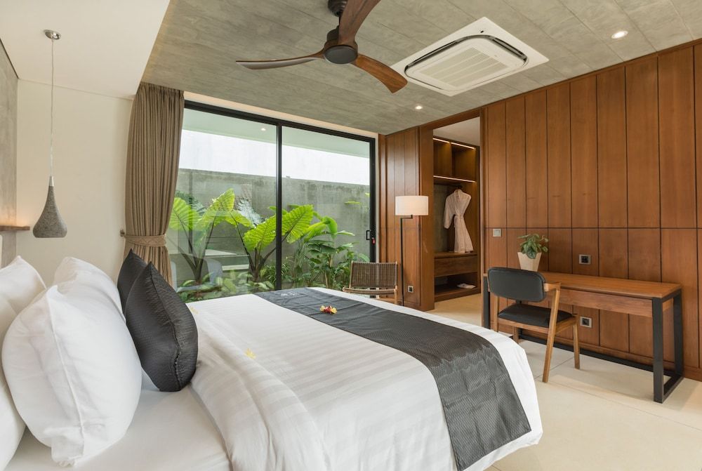 Luxury Villa, 2 Bedrooms, Pool View