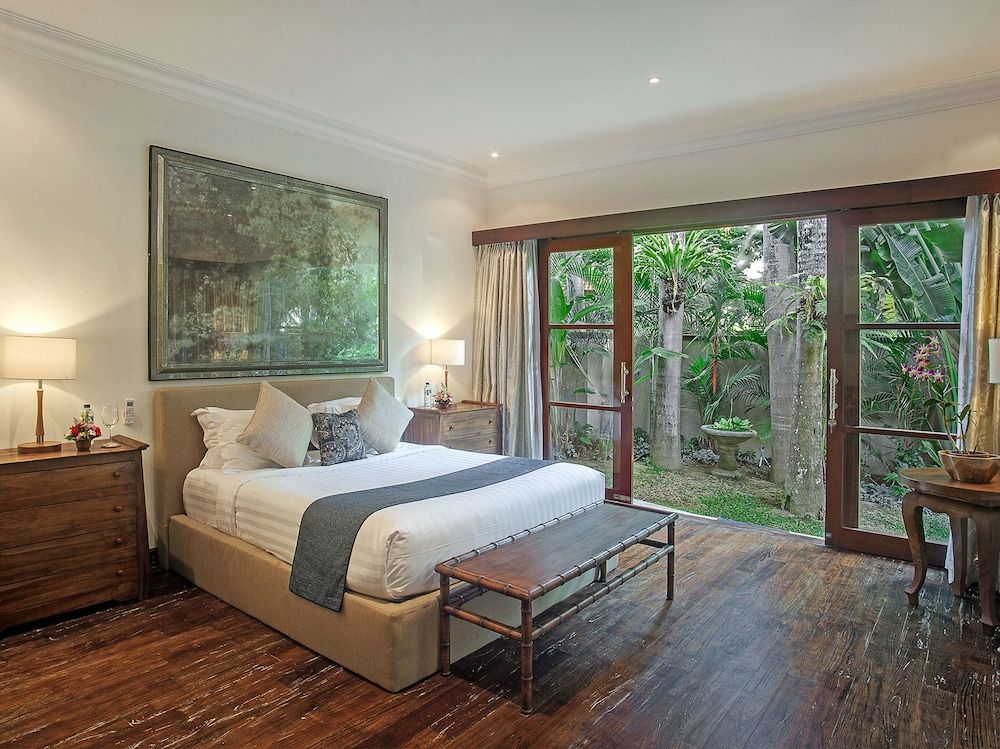 Villa Avalon