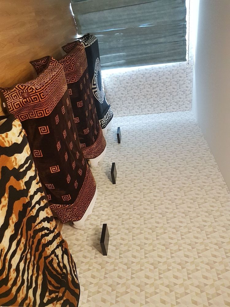 Brussels Royotel Triple Room 4