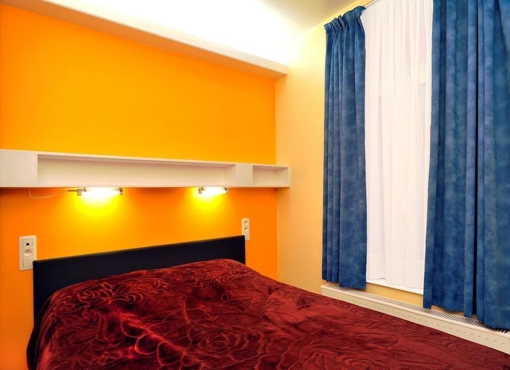 Brussels Royotel Single Room 3