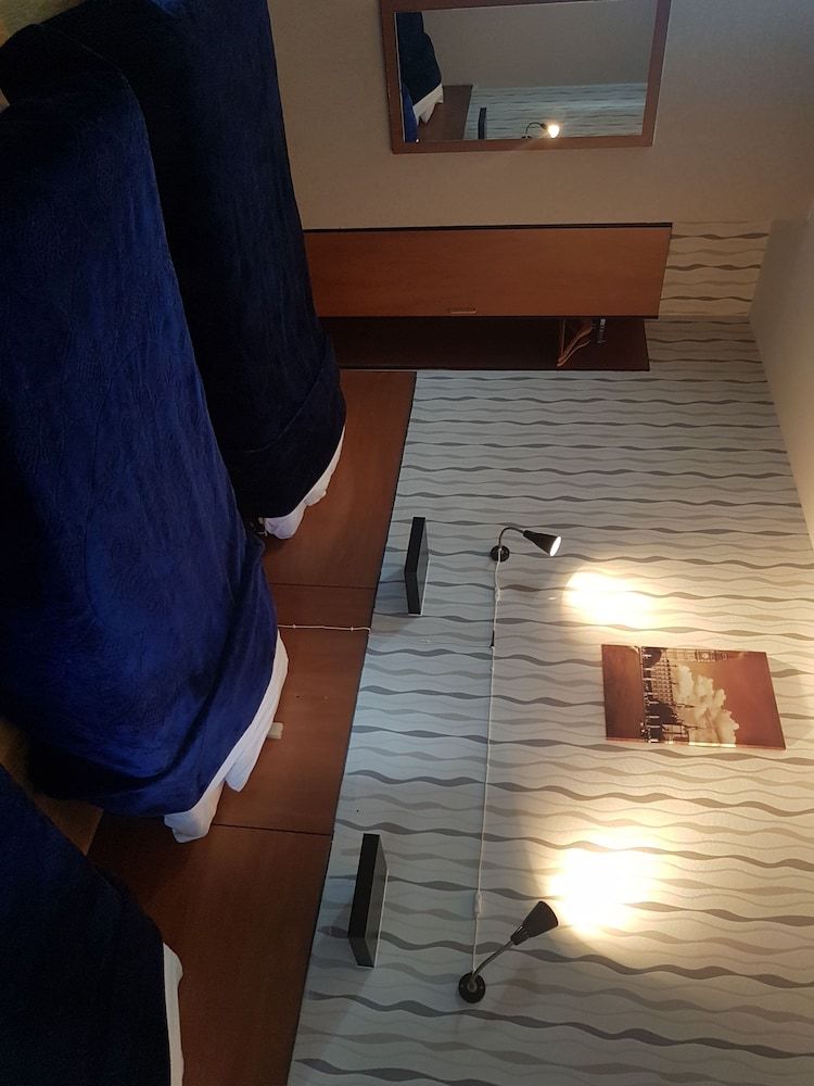 Brussels Royotel Triple Room 5