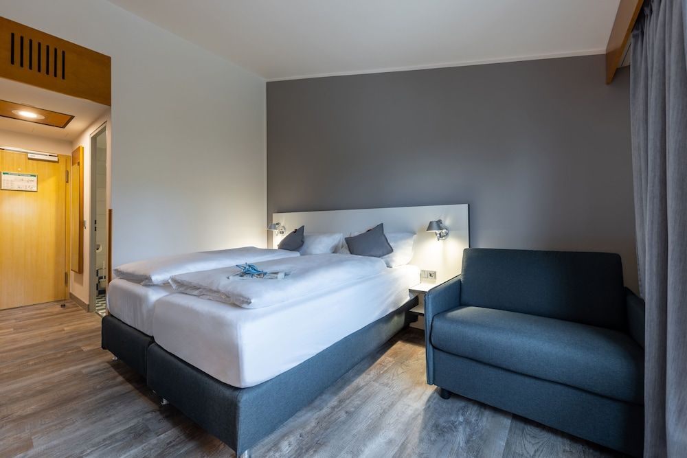 Hotel Leipheim Süd Triple Room 4