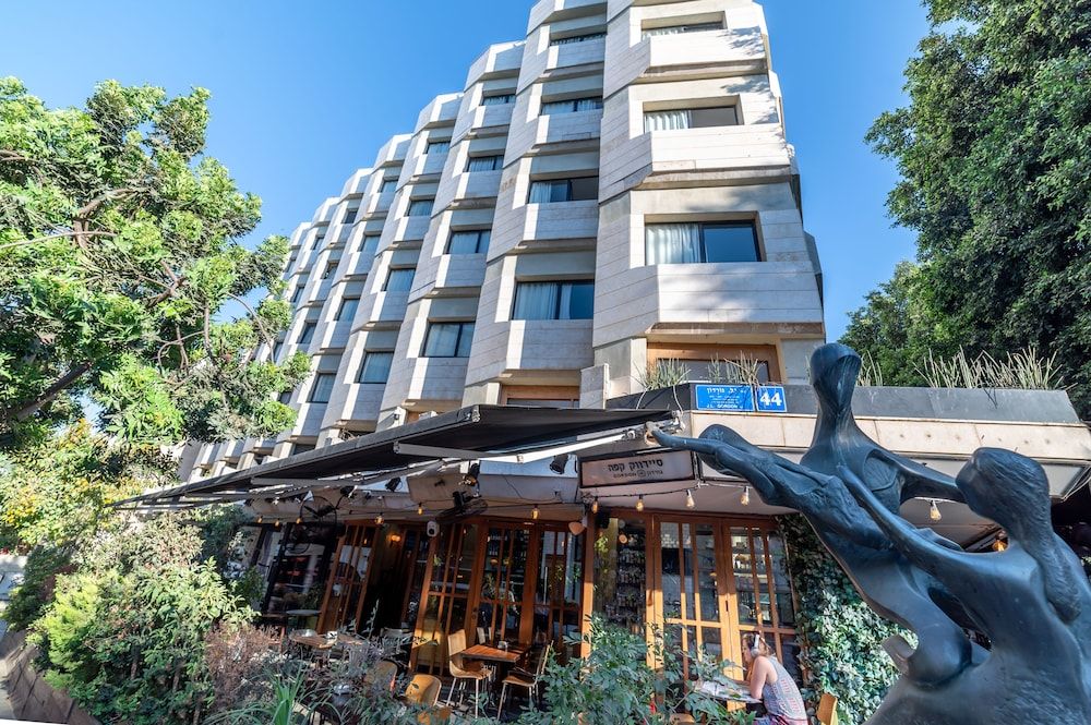 undefined 130 Rock Apartments 3