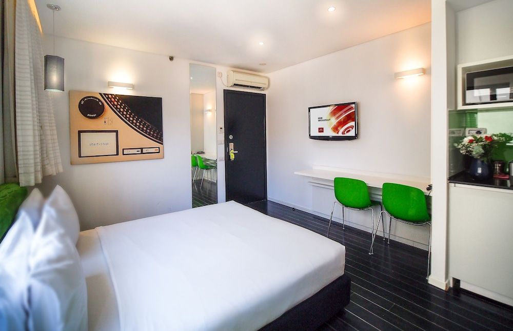 130 Rock Apartments Studio 3