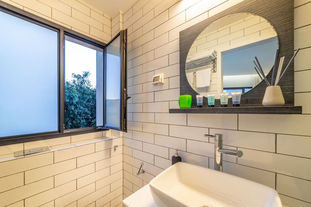 130 Rock Apartments Studio 21