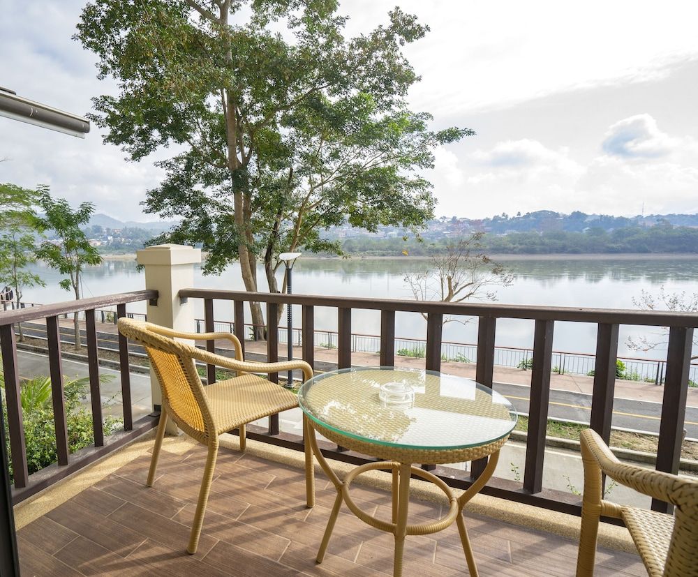 Chiangkhong Teak Garden Riverfront Onsen Hotel Resort River View 6