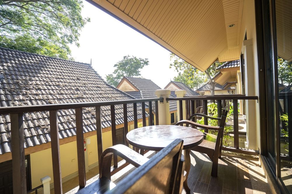 Chiangkhong Teak Garden Riverfront Onsen Hotel Resort Garden View 4