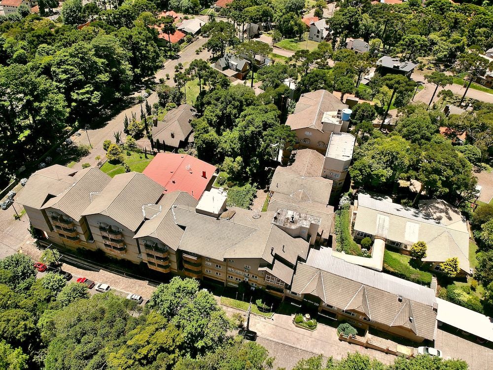 Sky Ville Canela Hotel Deluxe Quadruple Room 3