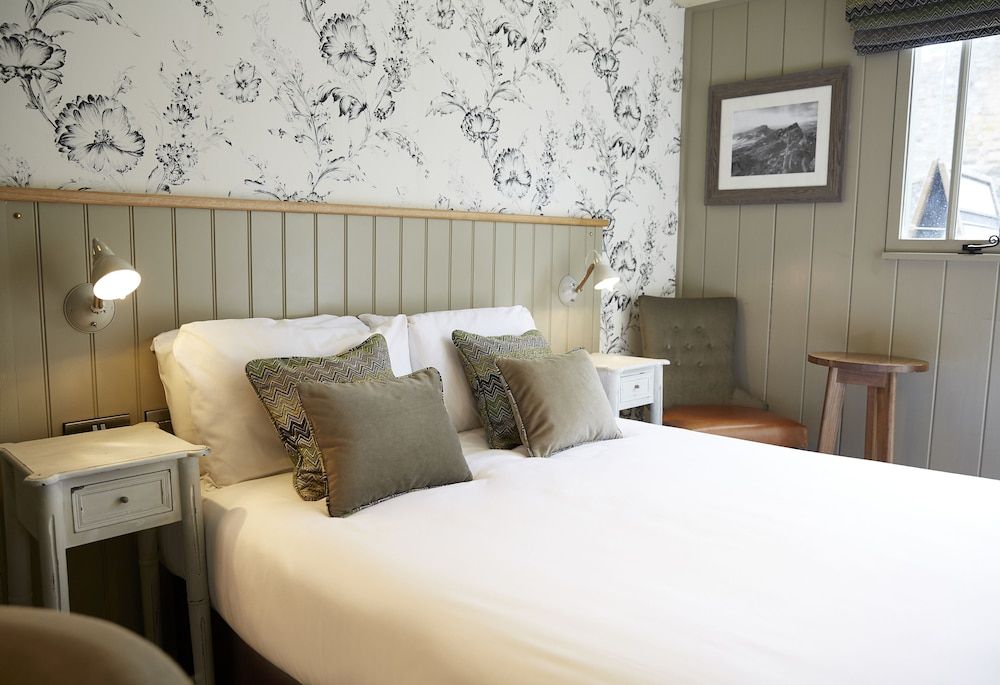 Castle Inn Basic Double Room