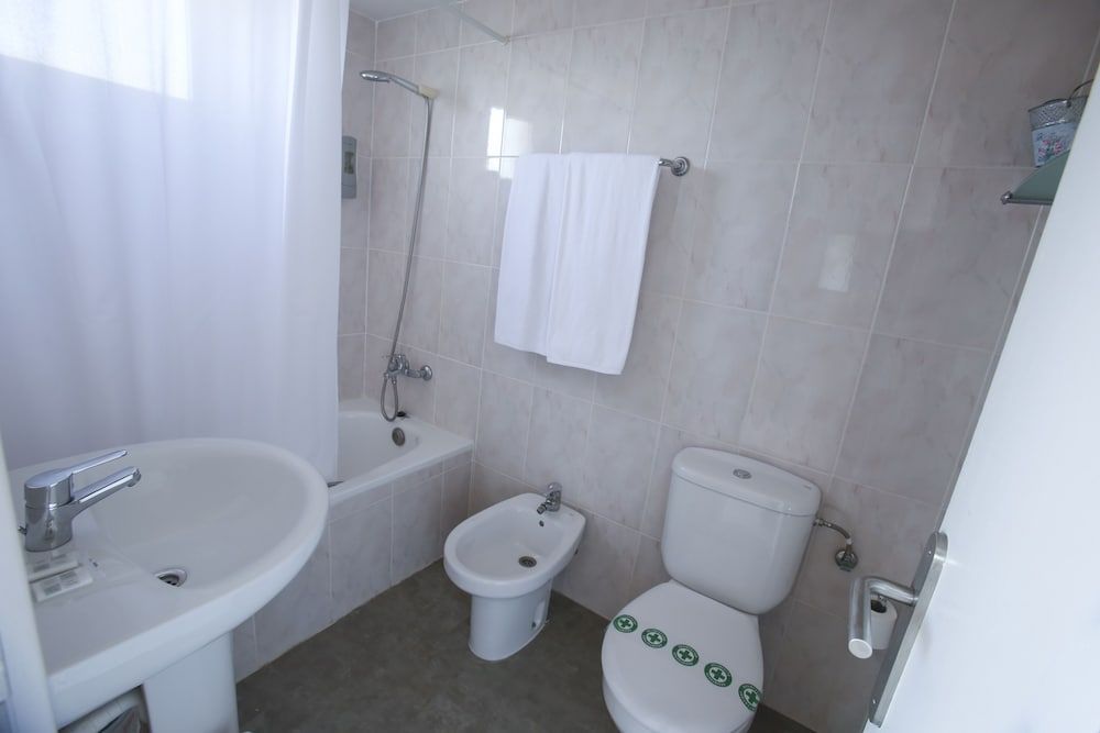 Triple Room, City View