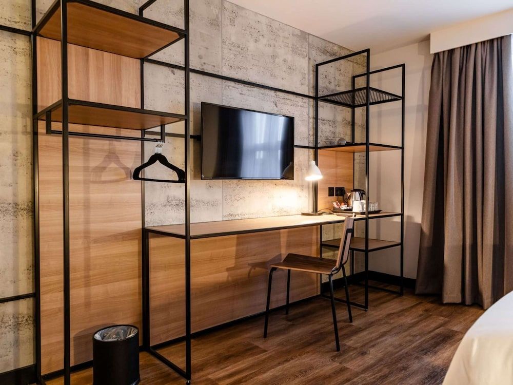 ibis Coleraine Riverside Standard Double or Twin Room, 2 Twin Beds 12