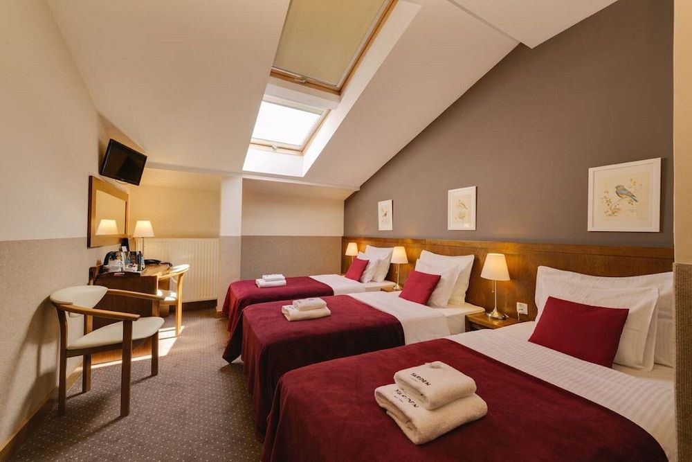 Triple Room, City View