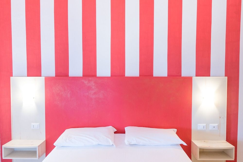 Hotel La Smorfia Comfort Double or Twin Room, Private Bathroom, Sea View 4