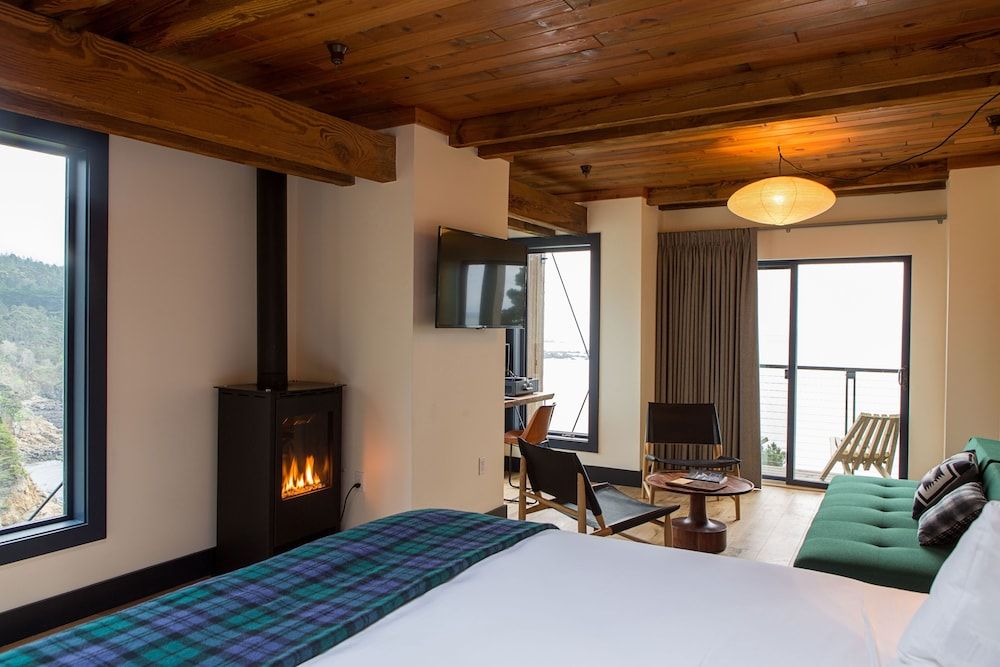 Timber Cove Resort Room (Ocean Cove)