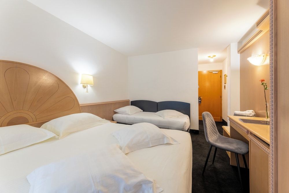 Comfort Triple Room