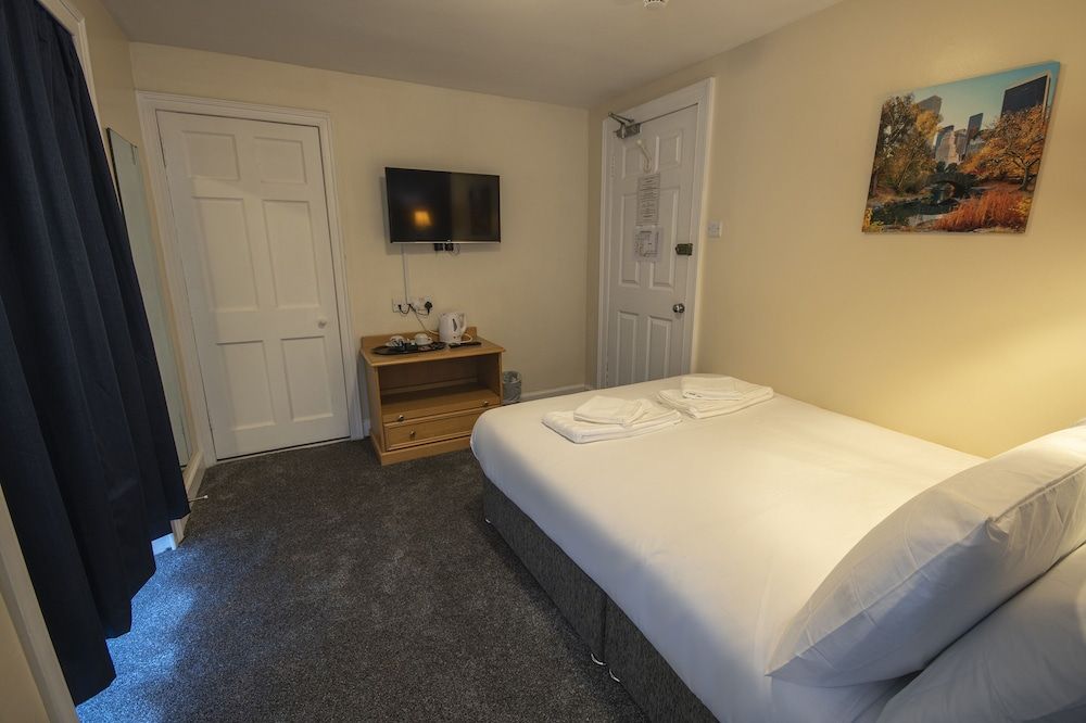 Basic Double Room