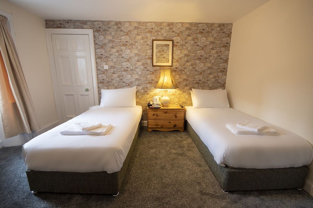 Economy Twin Room