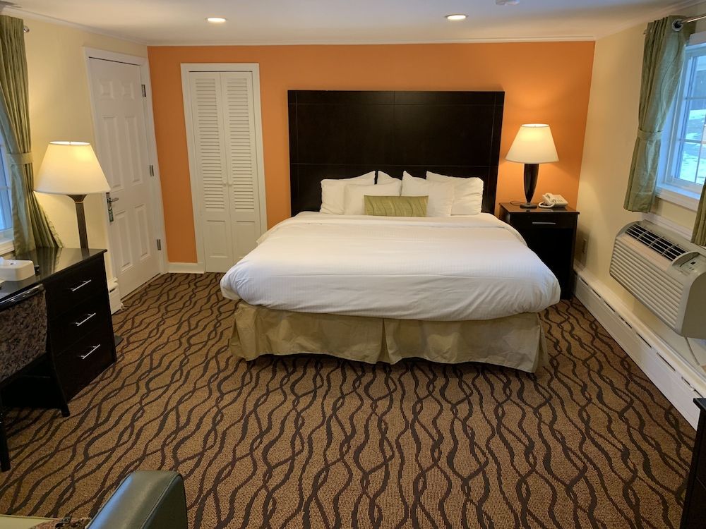 Standard Room, 1 King Bed