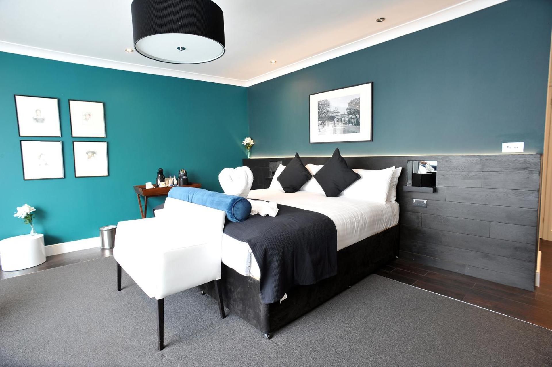 Deluxe King Room