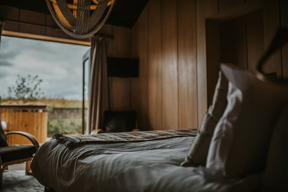 Runa Farm Deluxe Double with Hot Tub 6