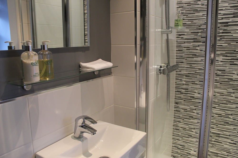 The Hill B and B Standard Double Room, Ensuite 10