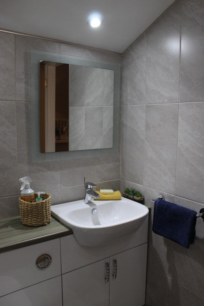 The Hill B and B Apartment, Ensuite (Annexe) 4