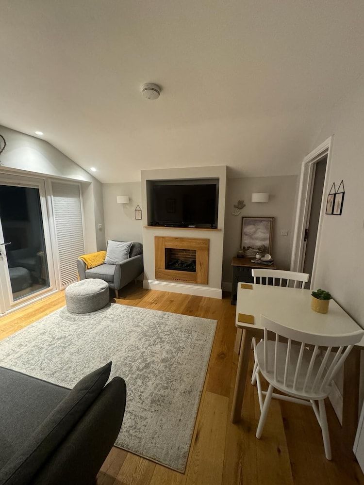 The Hill B and B Apartment, Ensuite (Annexe) 13