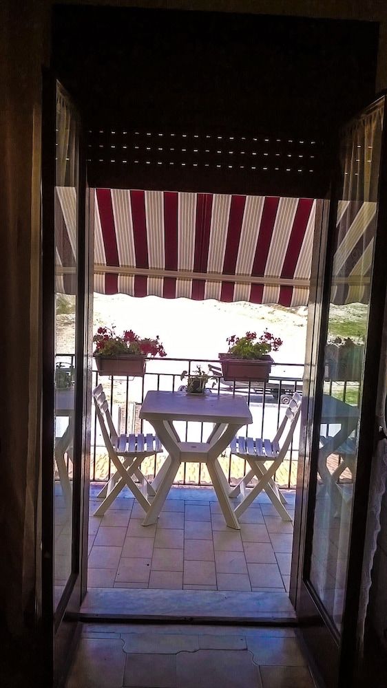 Apartment Direct to the Beach of Scala Dei Turchi House, 4 Bedrooms, Smoking, Balcony 9