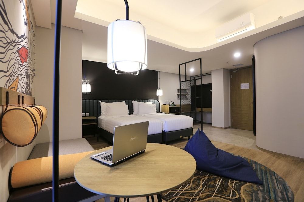 Luminor Hotel Purwokerto Executive Twin Room