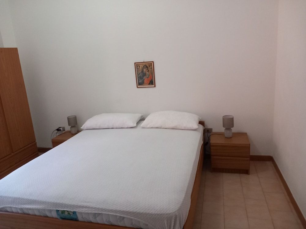 Apartment, 2 Bedrooms, Smoking, Balcony