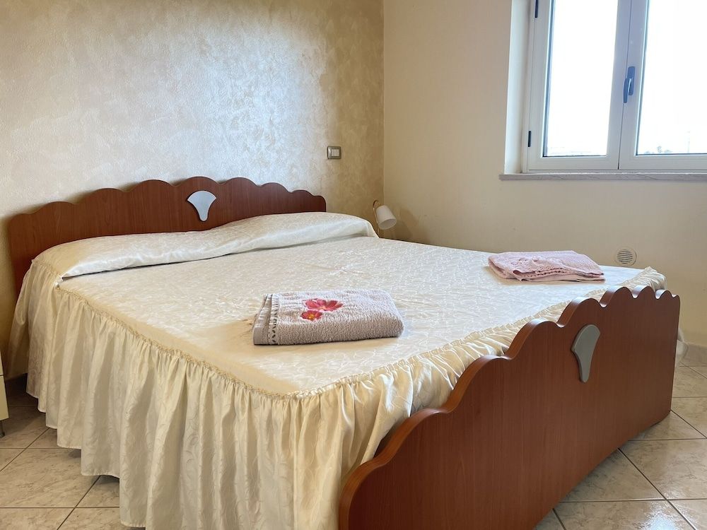 Capo Rizzuto Home
