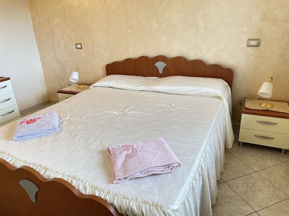 Capo Rizzuto Home