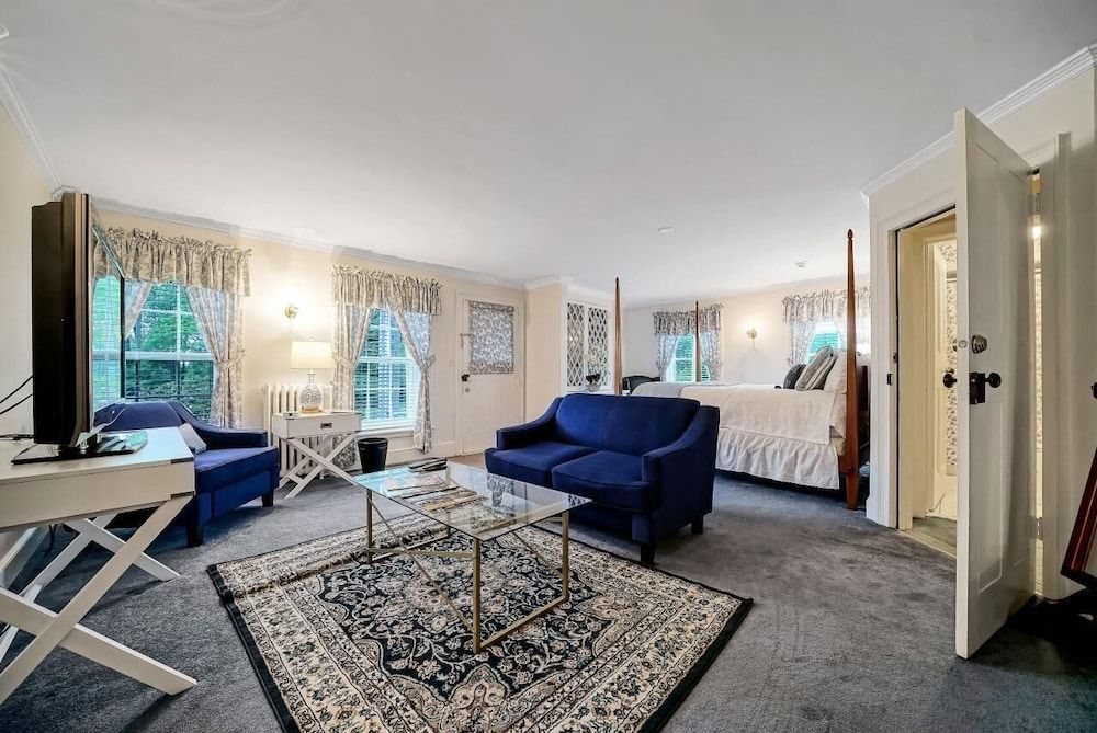 Cromwell Manor Inn Cromwell Suite, Luxury King, Jacuzzi 4