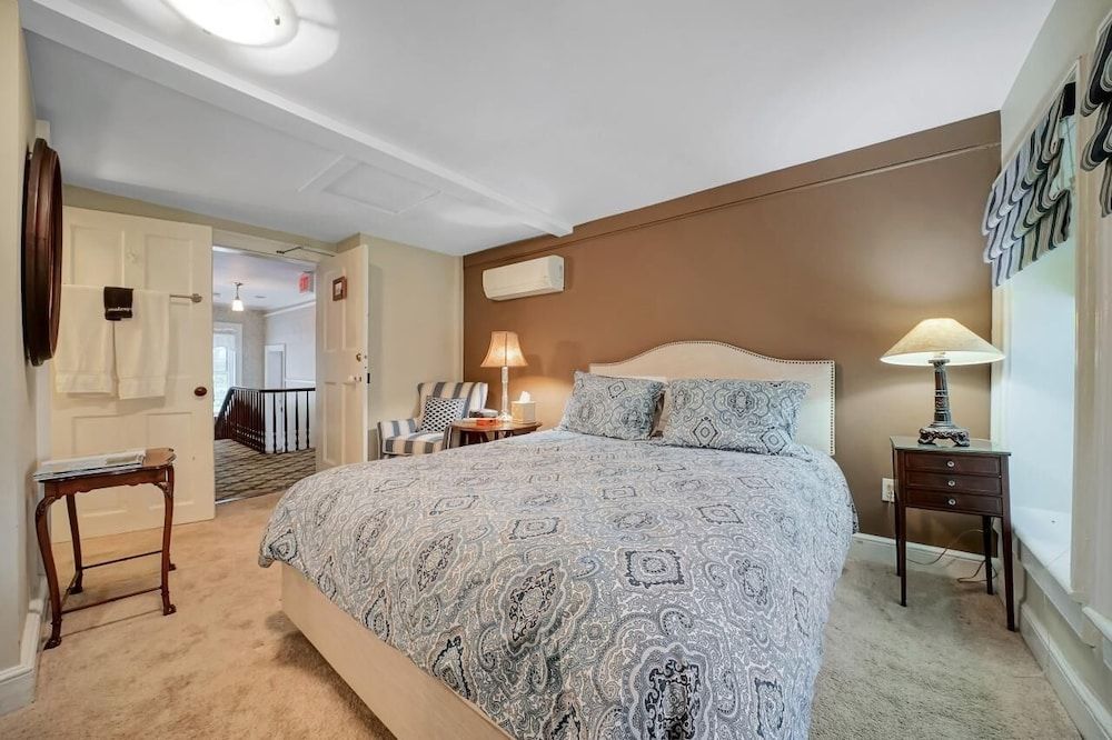 Cromwell Manor Inn Shetfield, Standard Queen 2