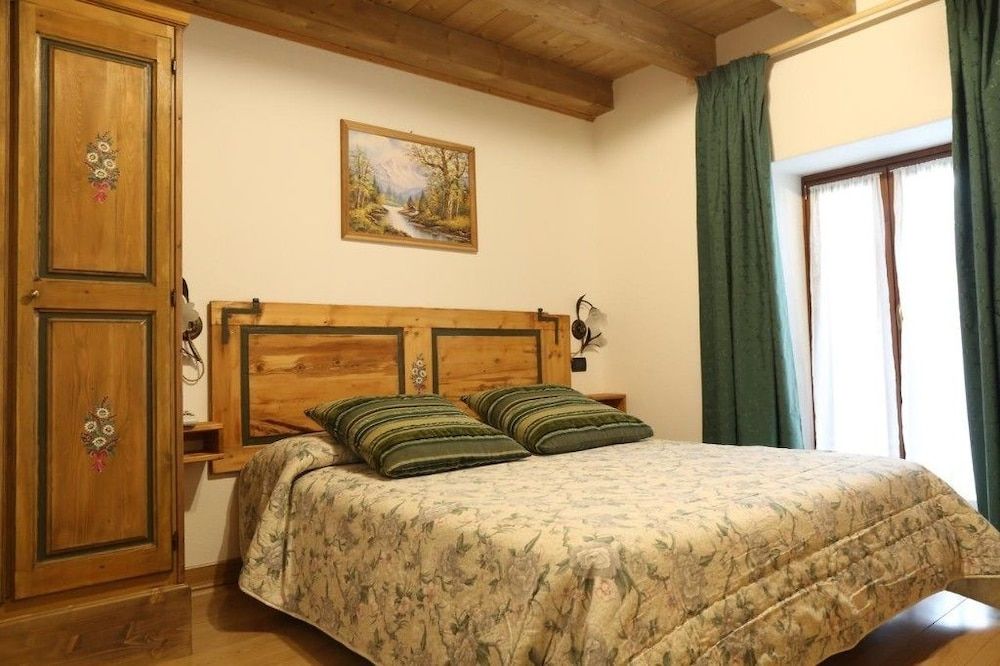 Quadruple Room, Mountain View