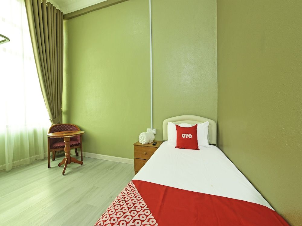 Deluxe Single Room