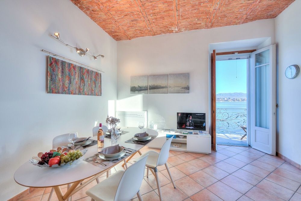 undefined Lago Magico Pied Dans L' Eau 5