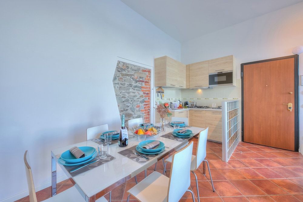 undefined La Dolce Vita Pied Dans L' Eau 8