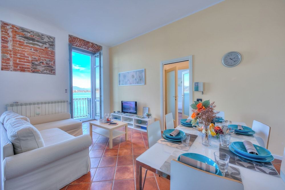 undefined La Dolce Vita Pied Dans L' Eau 5