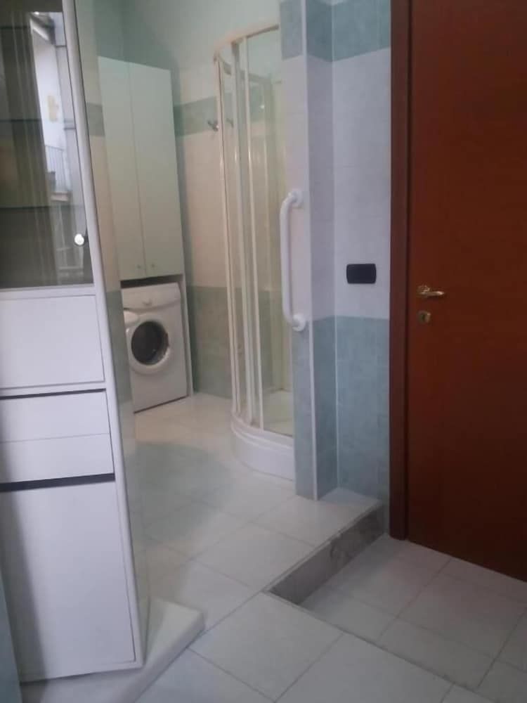 B & B 30 mt dal duomo Business Quadruple Room 4