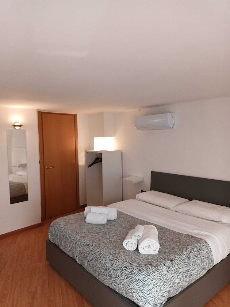 B & B 30 mt dal duomo Junior Studio Suite, 1 Bedroom 2