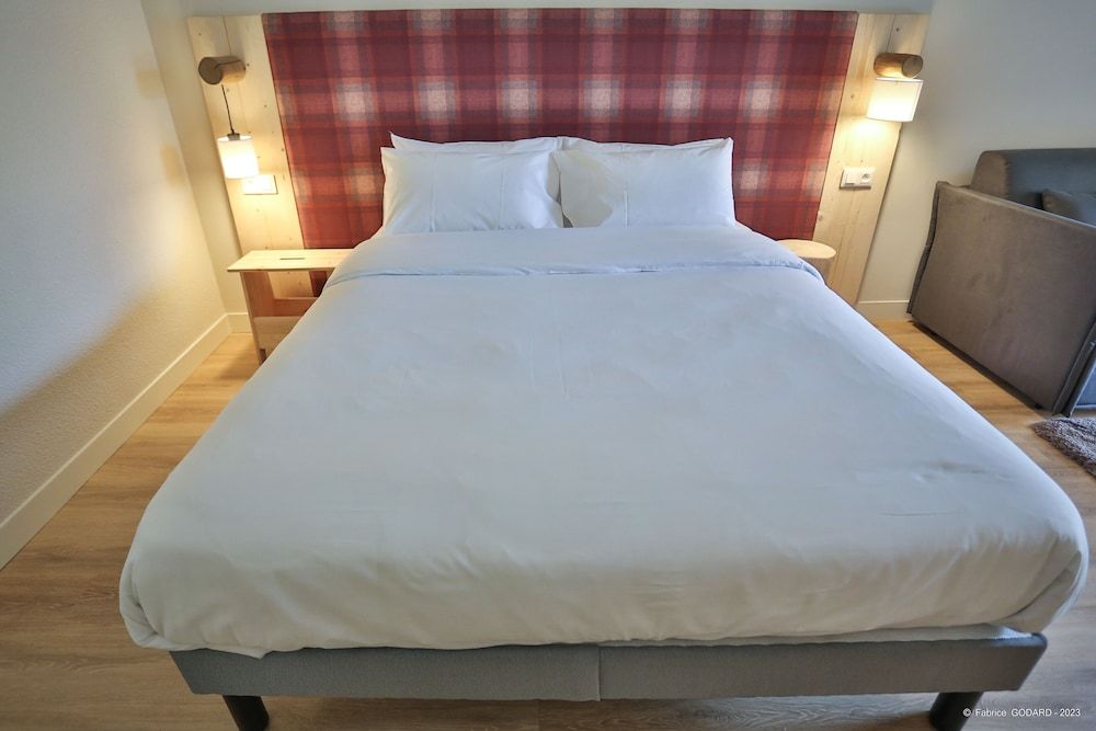 Superior Room, 1 Queen Bed with Sofa bed